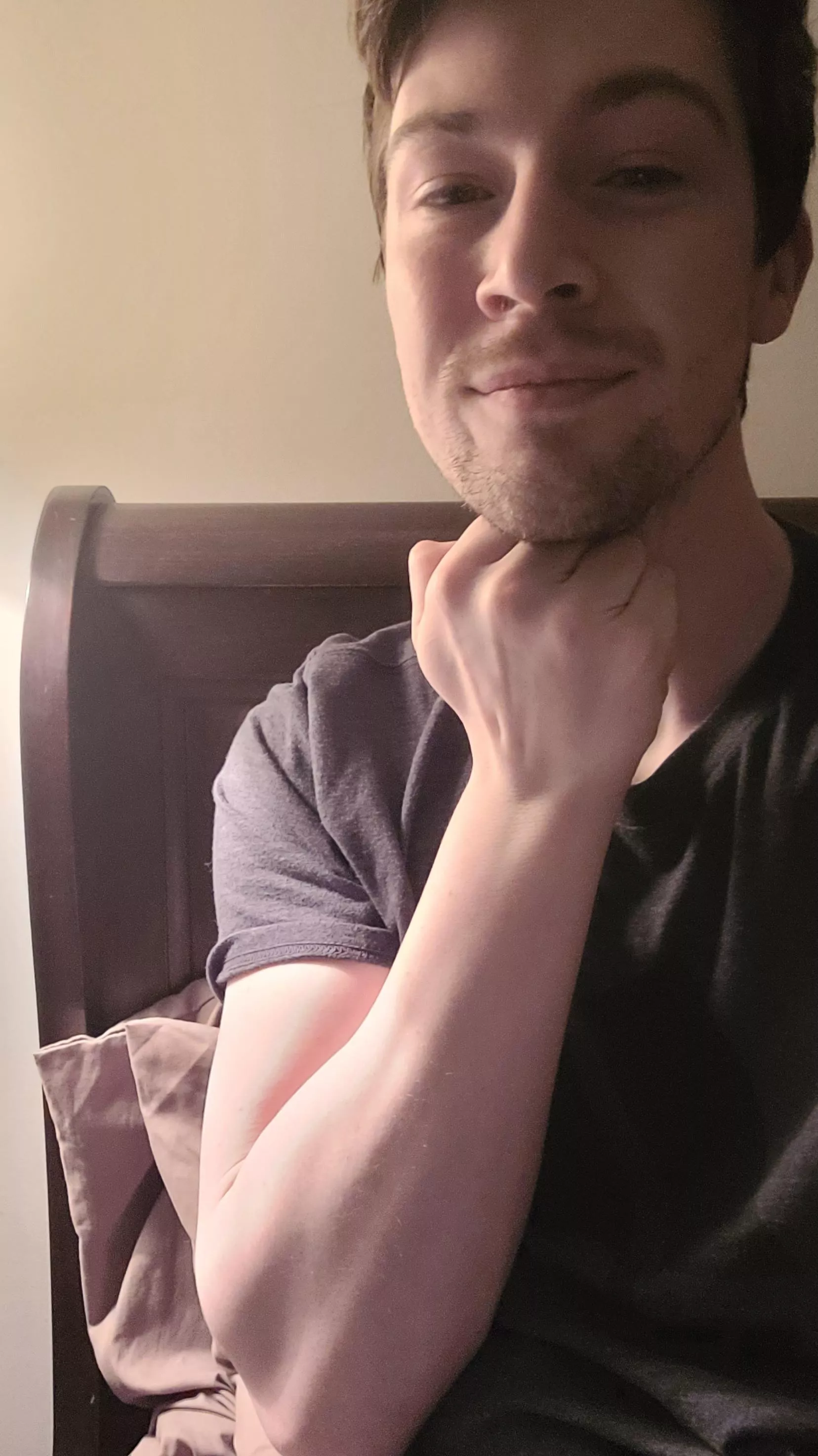 I thought my forearm looked good here 🥰 posted by ihavechronicrealness