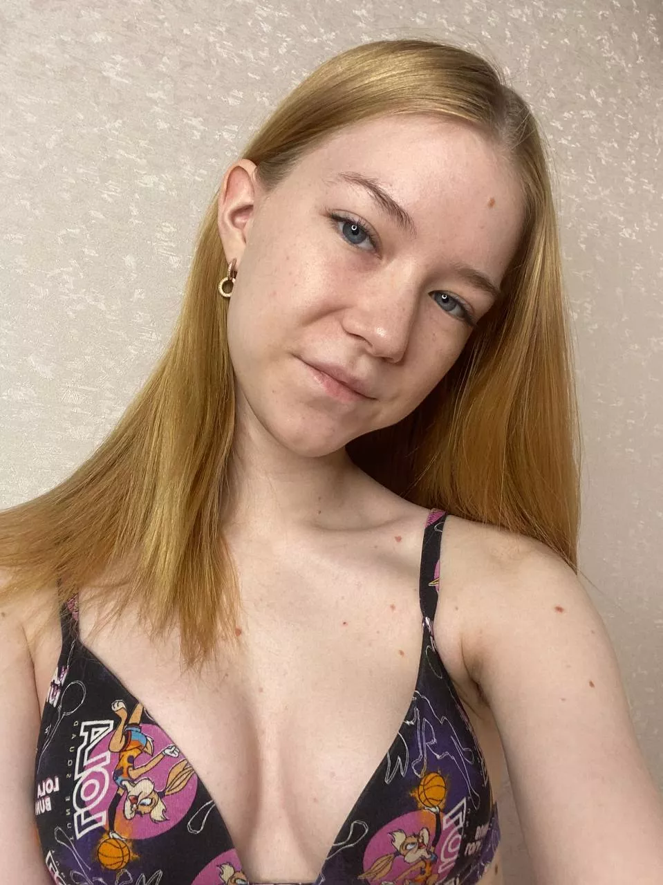 I wish you a good day and evening 🥰 posted by aloftsiphon