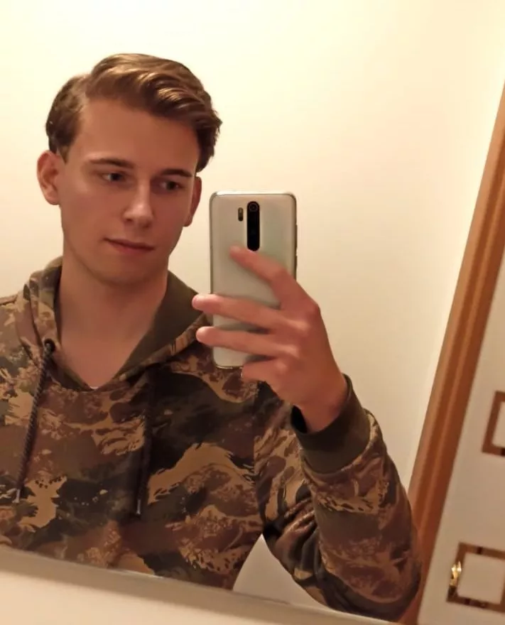 I wish you to have a nice Friday posted by instaboyforyou