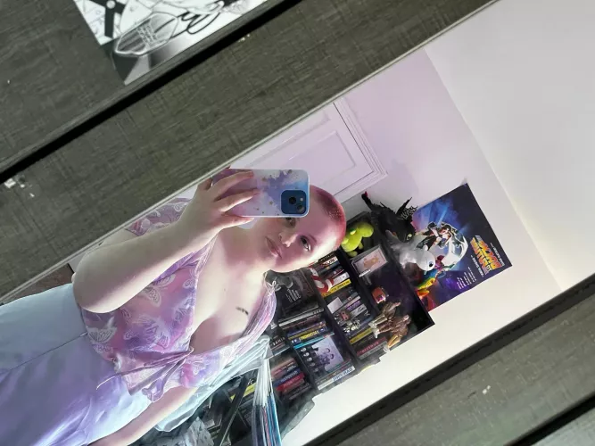 I'd look great tied to your bed by Ember_does_stuff