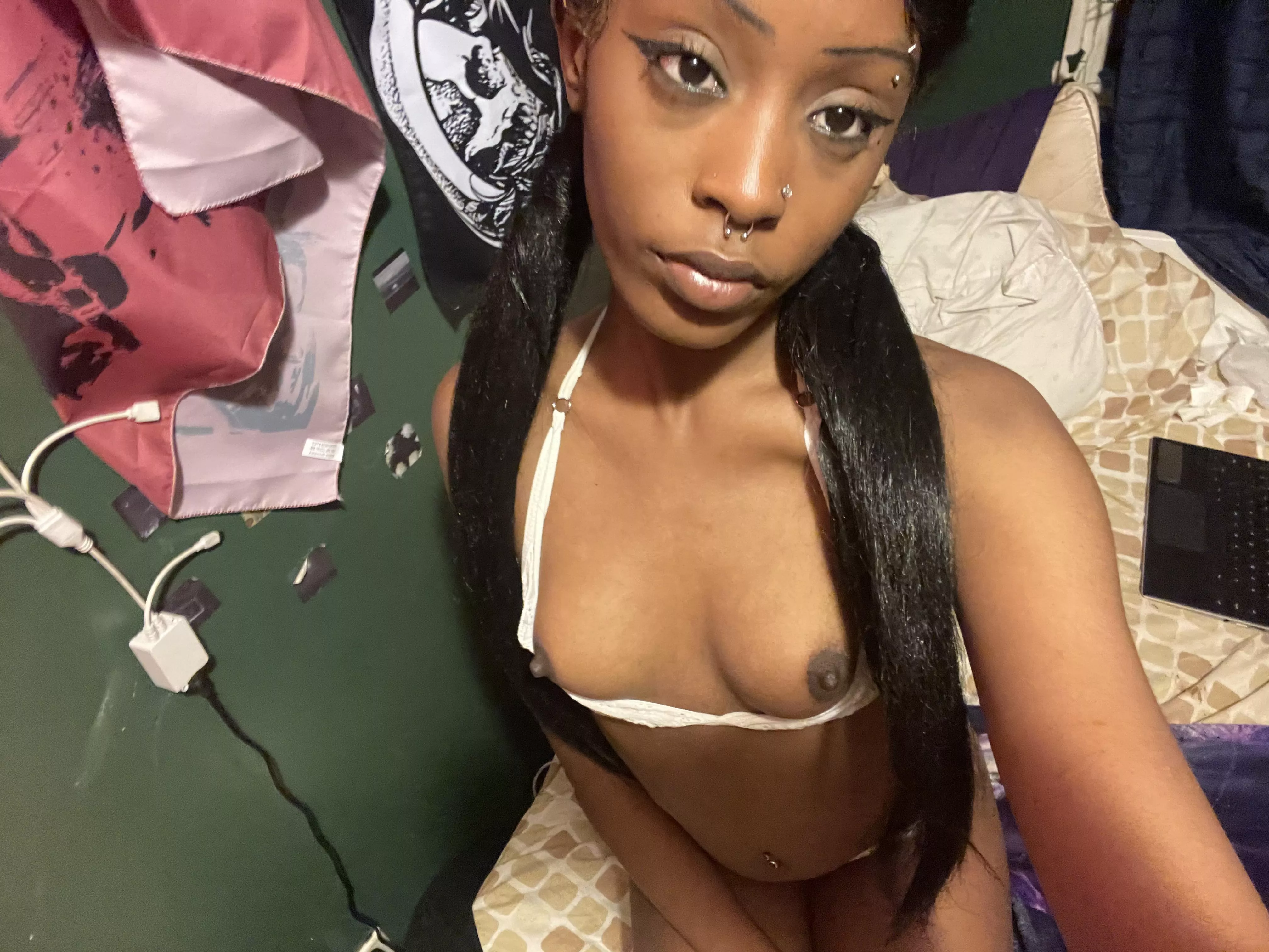 i’ll be your good girl tonight posted by irlvixen