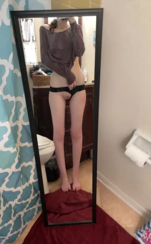 just a peek (f) by aaxoxox