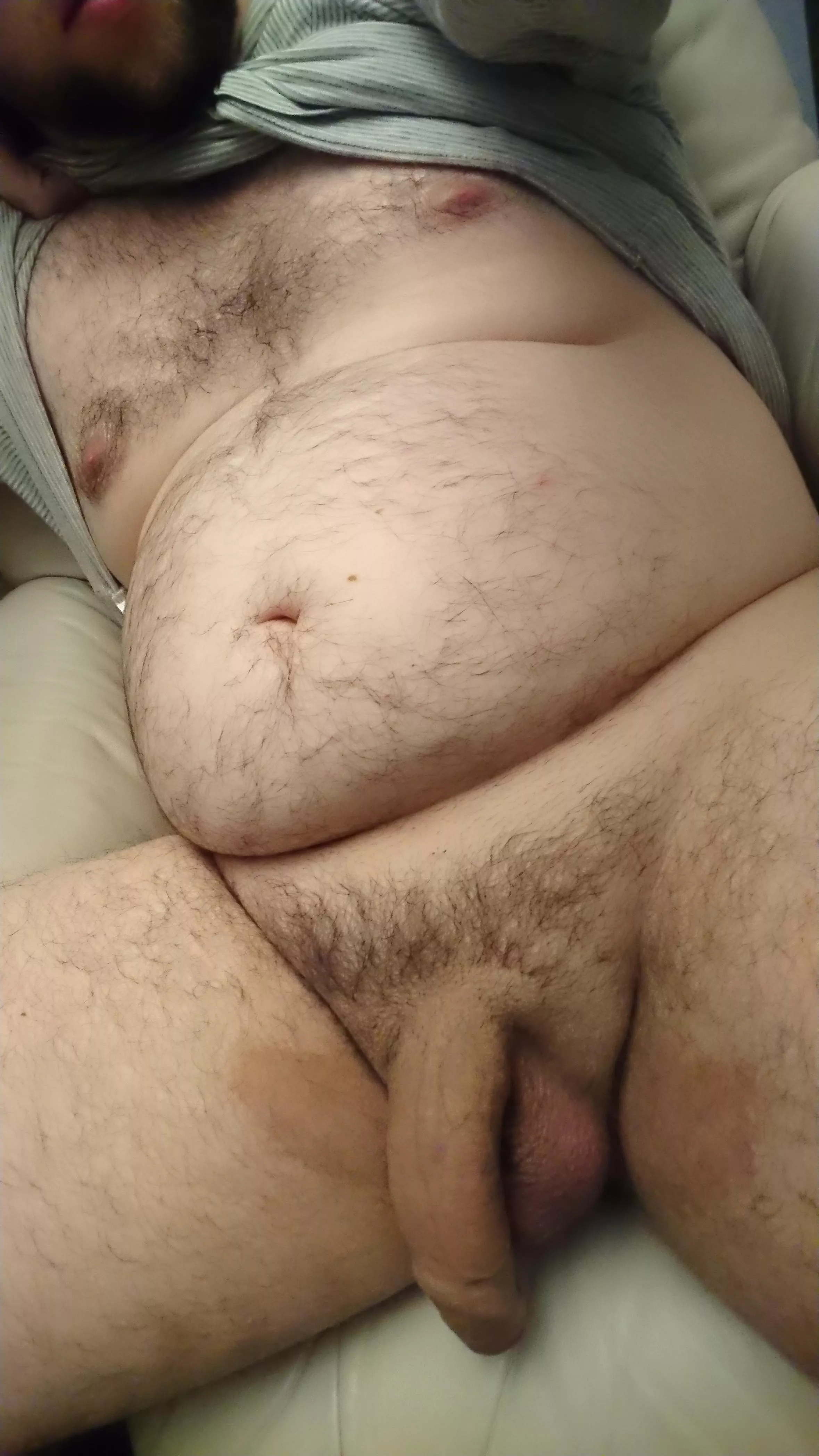 Just relaxing, need a cute lady to join me posted by Big_Gherkin