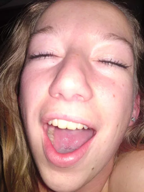 Lekker in het mondje van bianca by Exotic_Kangaroo5090