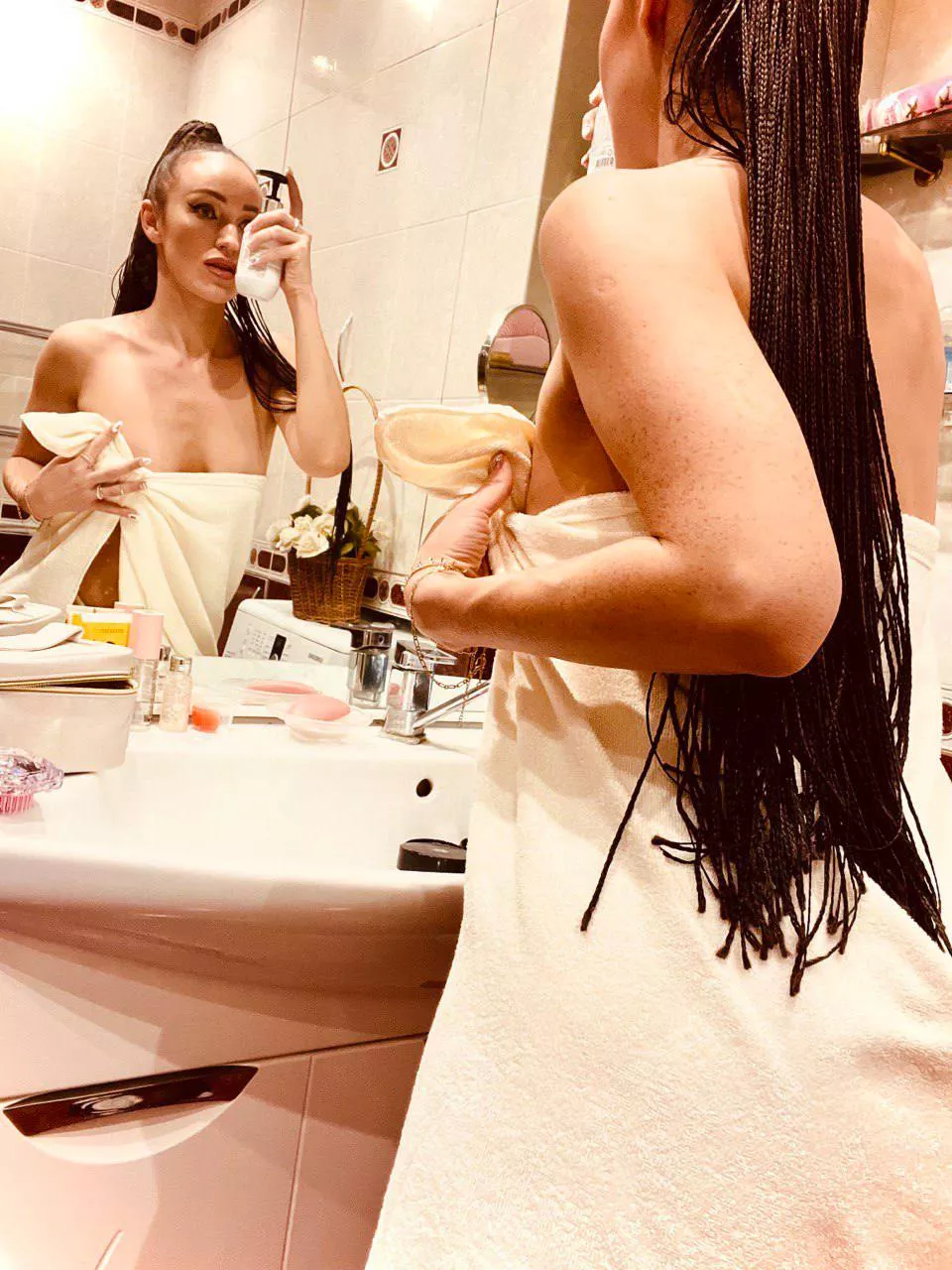 🔥 Let's create our own fairytale ending – the kind that's full of love, passion, and all the things that dreams are made of! posted by Fun-College-1930