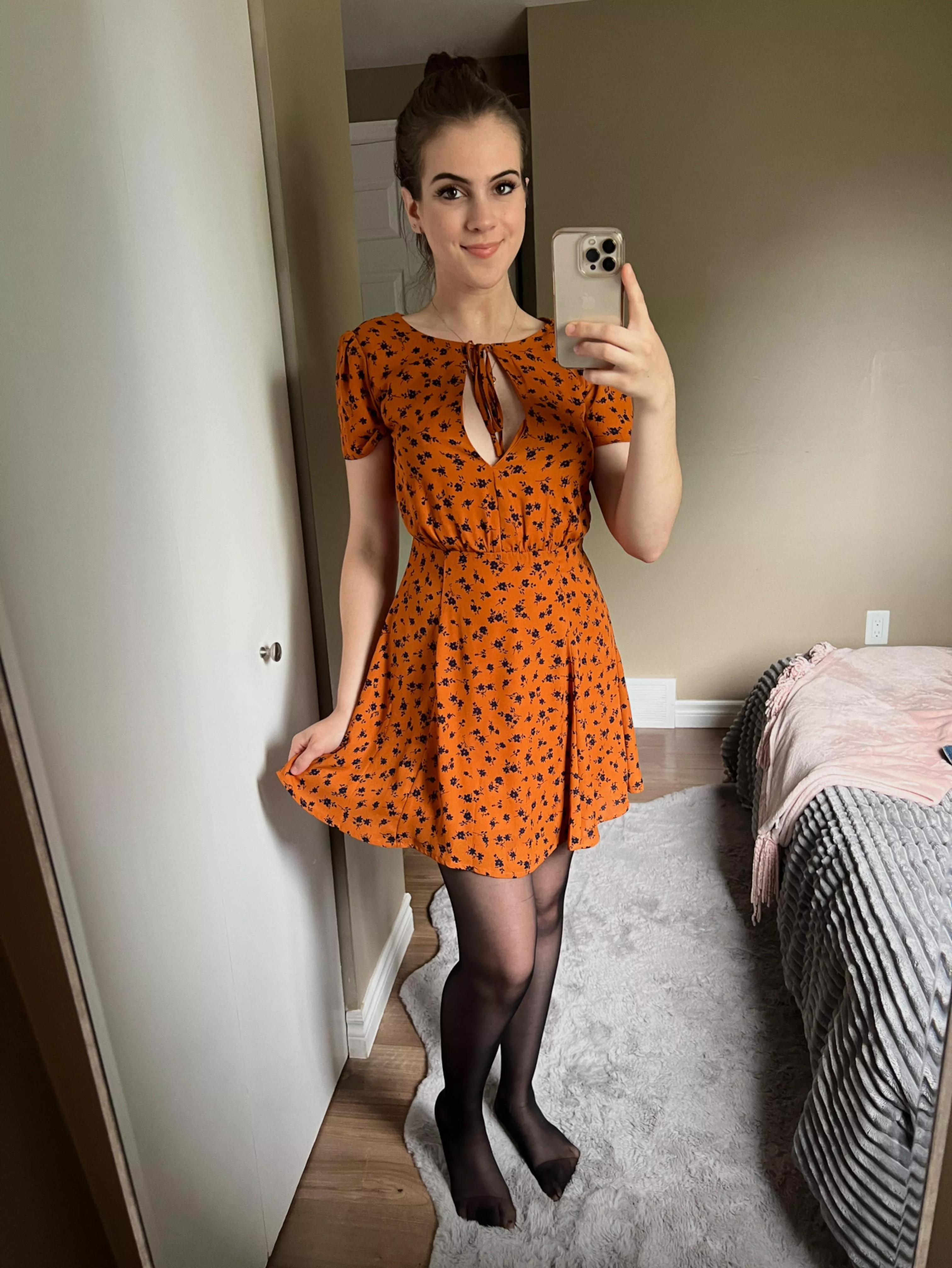 Lift up my dress for a surprise posted by glamzmel