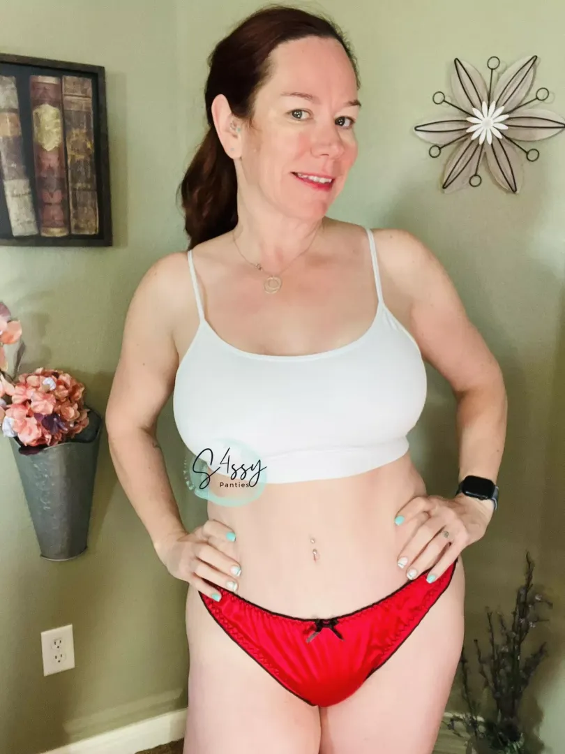 Looking for some mature milf panties and content? Here I am! Sassy redhead in my mid 40s. Fet friendly, newbie friendly. Lots of choices. Dm me for details and to set up your perfect wear. [selling][usa] Starting at $30 by S4ssypanties