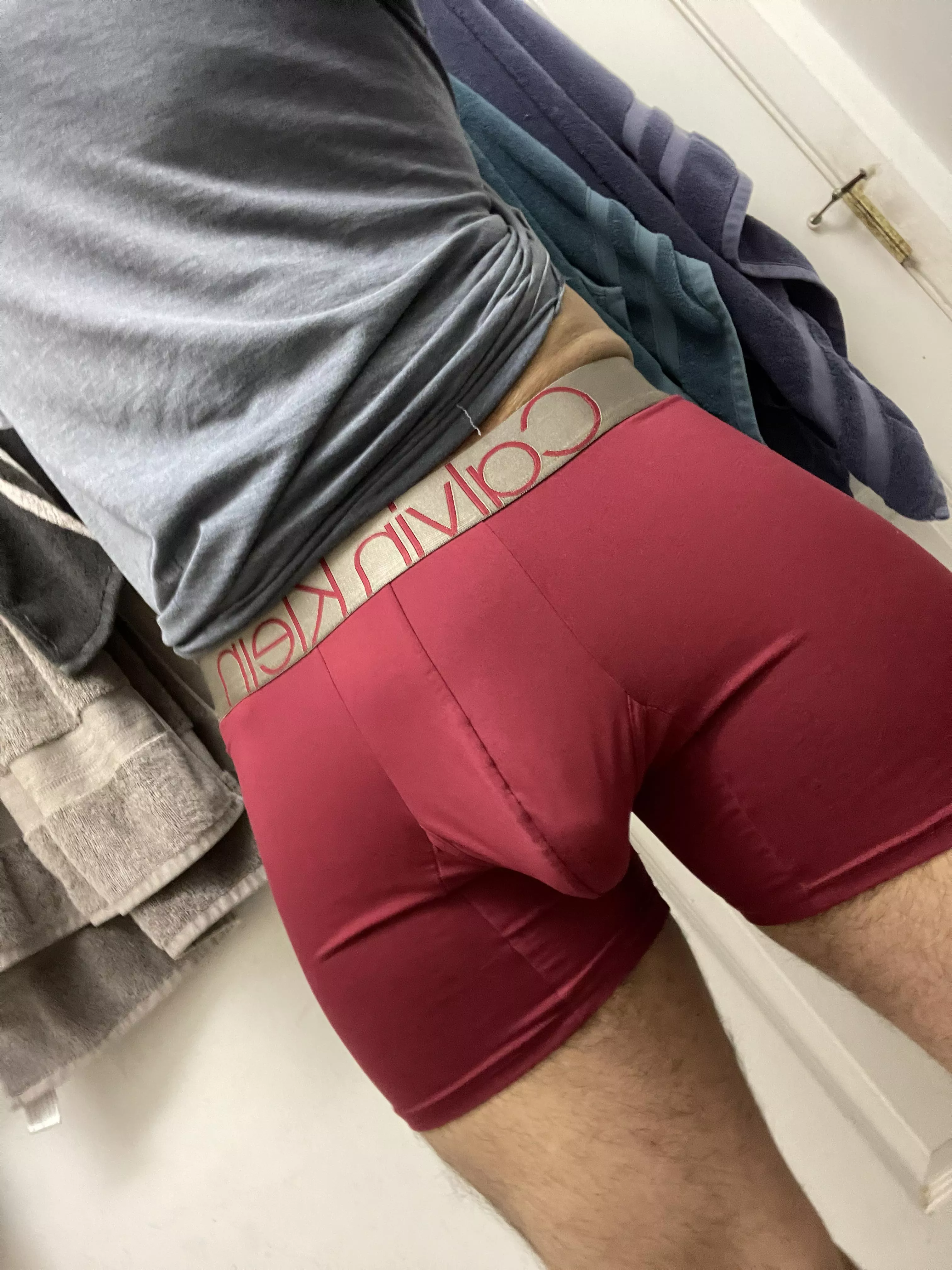 Looking good in my Calvins😈 posted by Daniel658