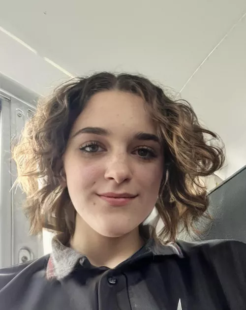 My entire school thinks im a girl by laviathan27