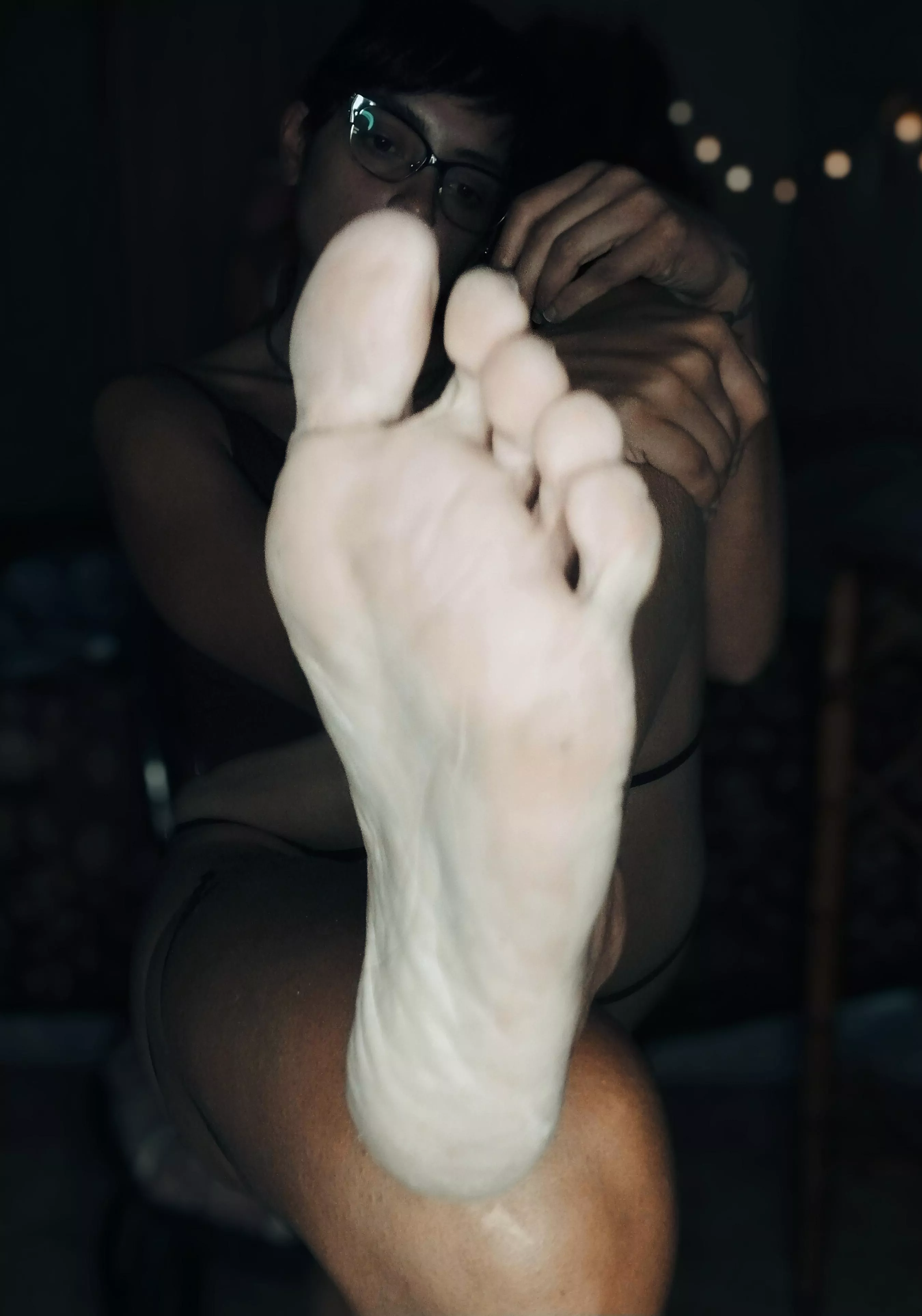 New feet here 😏 posted by Violetaflower