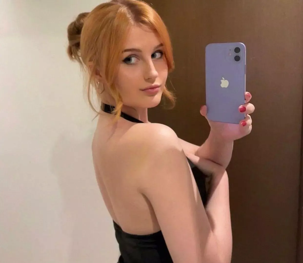 Over the shoulder posted by HonestRunner