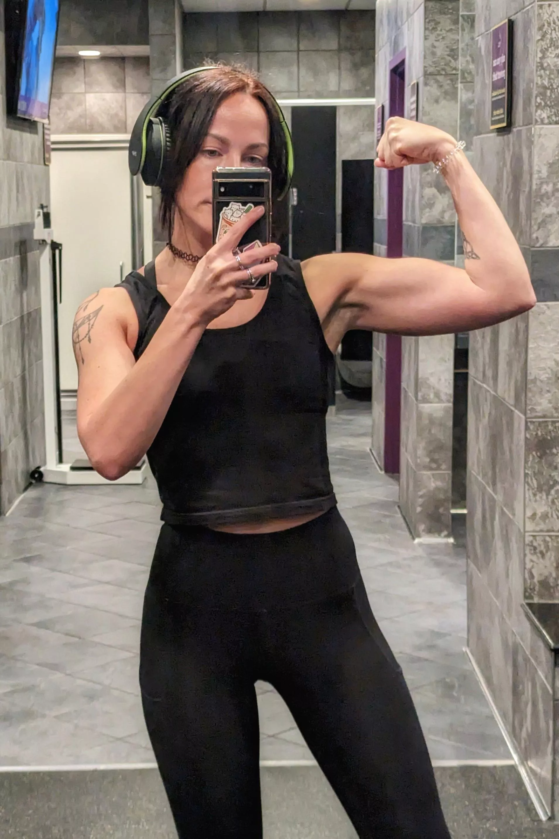 Pew pew 💪 posted by KillerVoidQueen