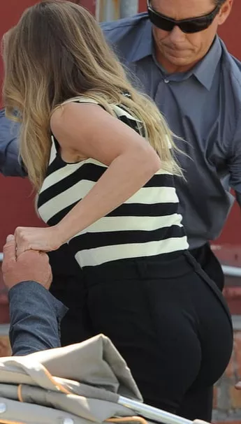 Scarlett Johansson posted by Relative-Order-4269