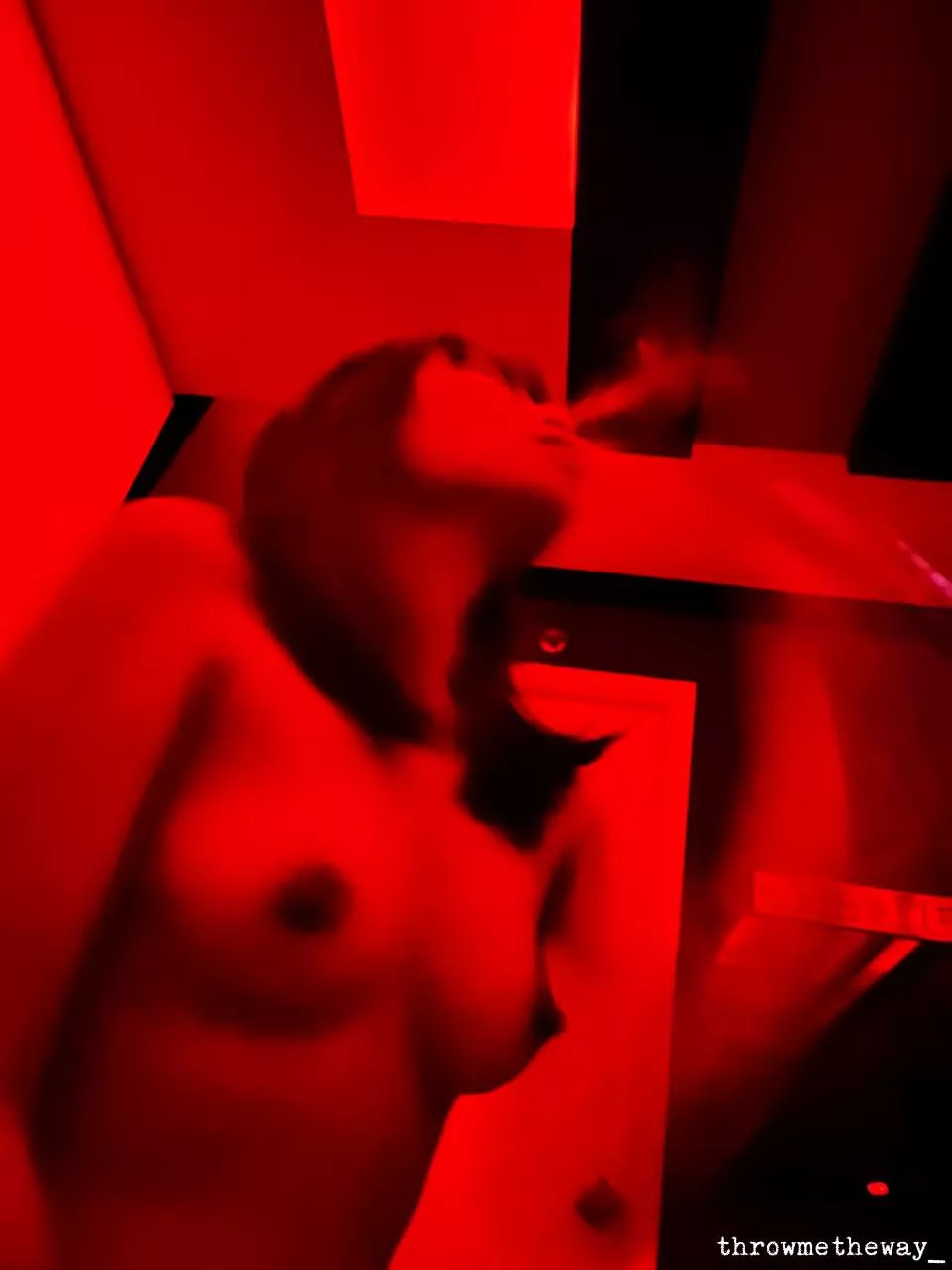 smokingly hot? [f] posted by throwmetheway_