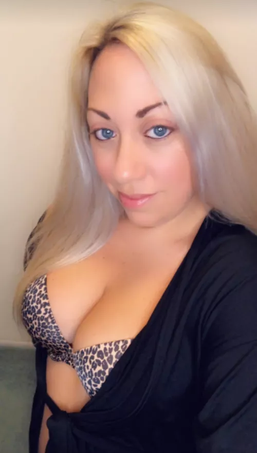 Think you could tame me...? by HayleyFredric