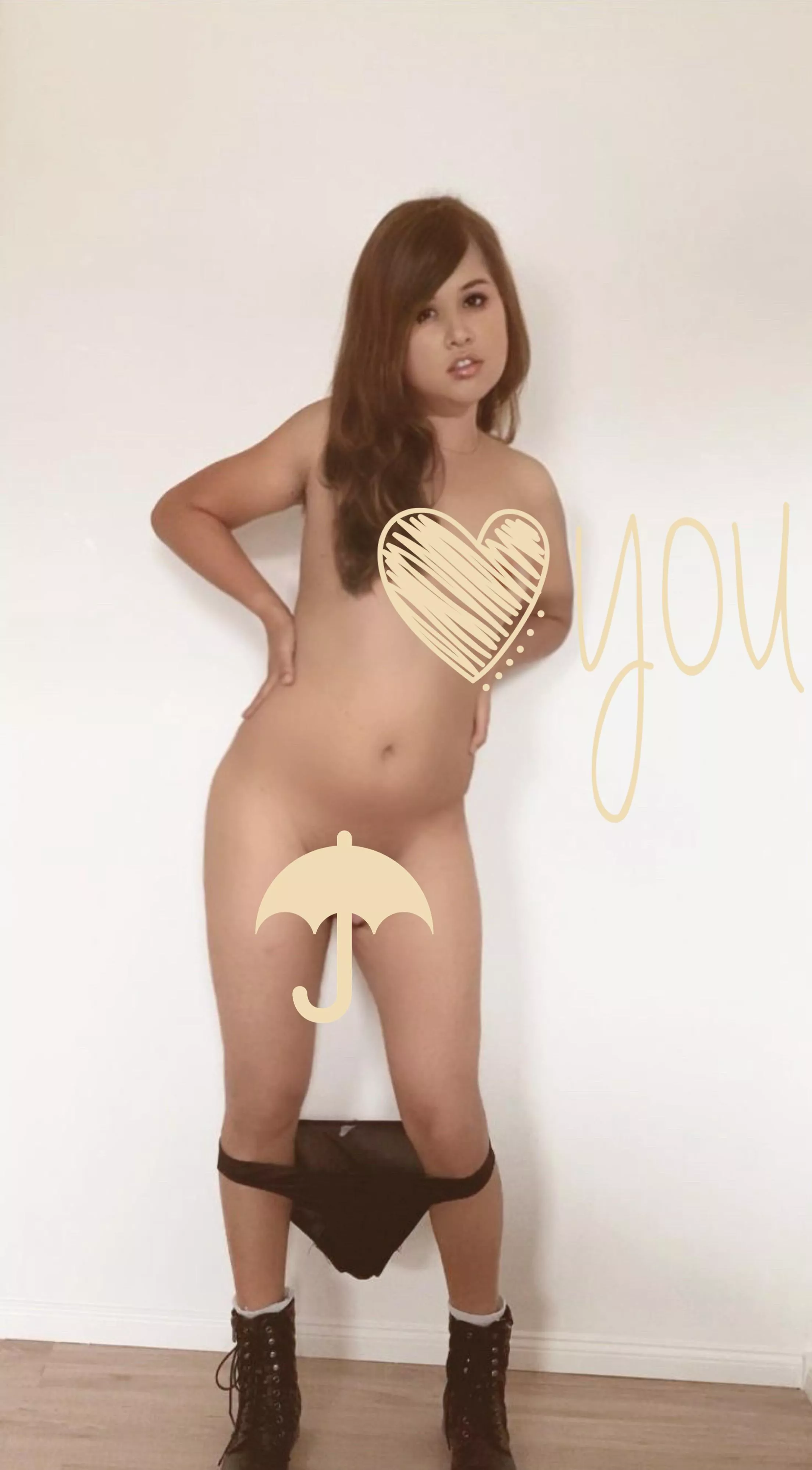 Wanna see sexy pics? posted by racoonmd