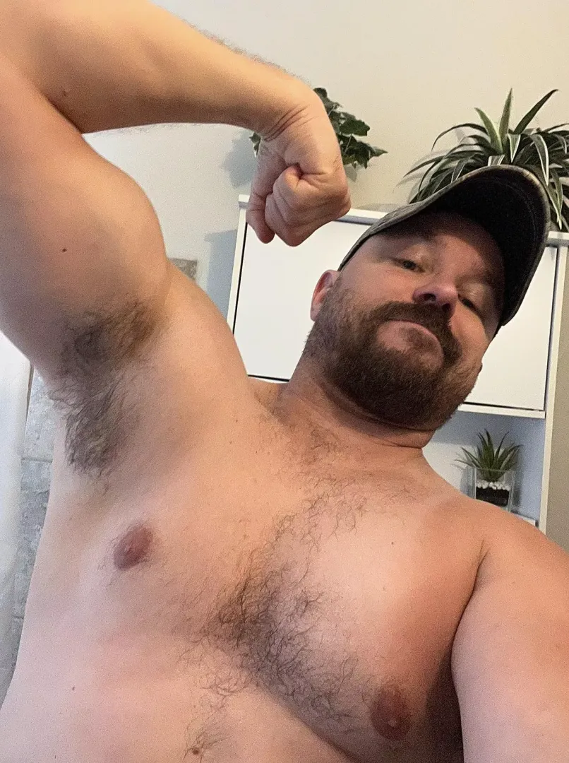 Weekend flex mode 💪🏼 by camohatjock