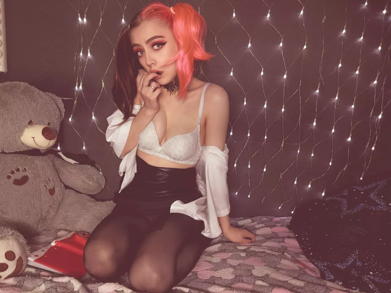 wet when i wear black posted by YieldingUnderwear