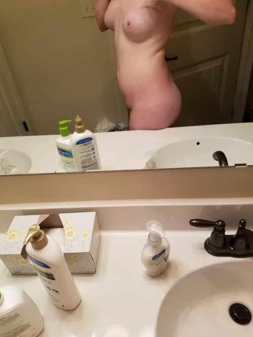 What do you think? F, 130, 5’3” by Gabby62919