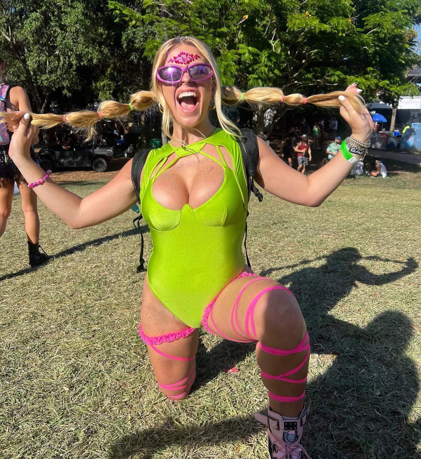 Wild Blonde posted by Wallydinger123