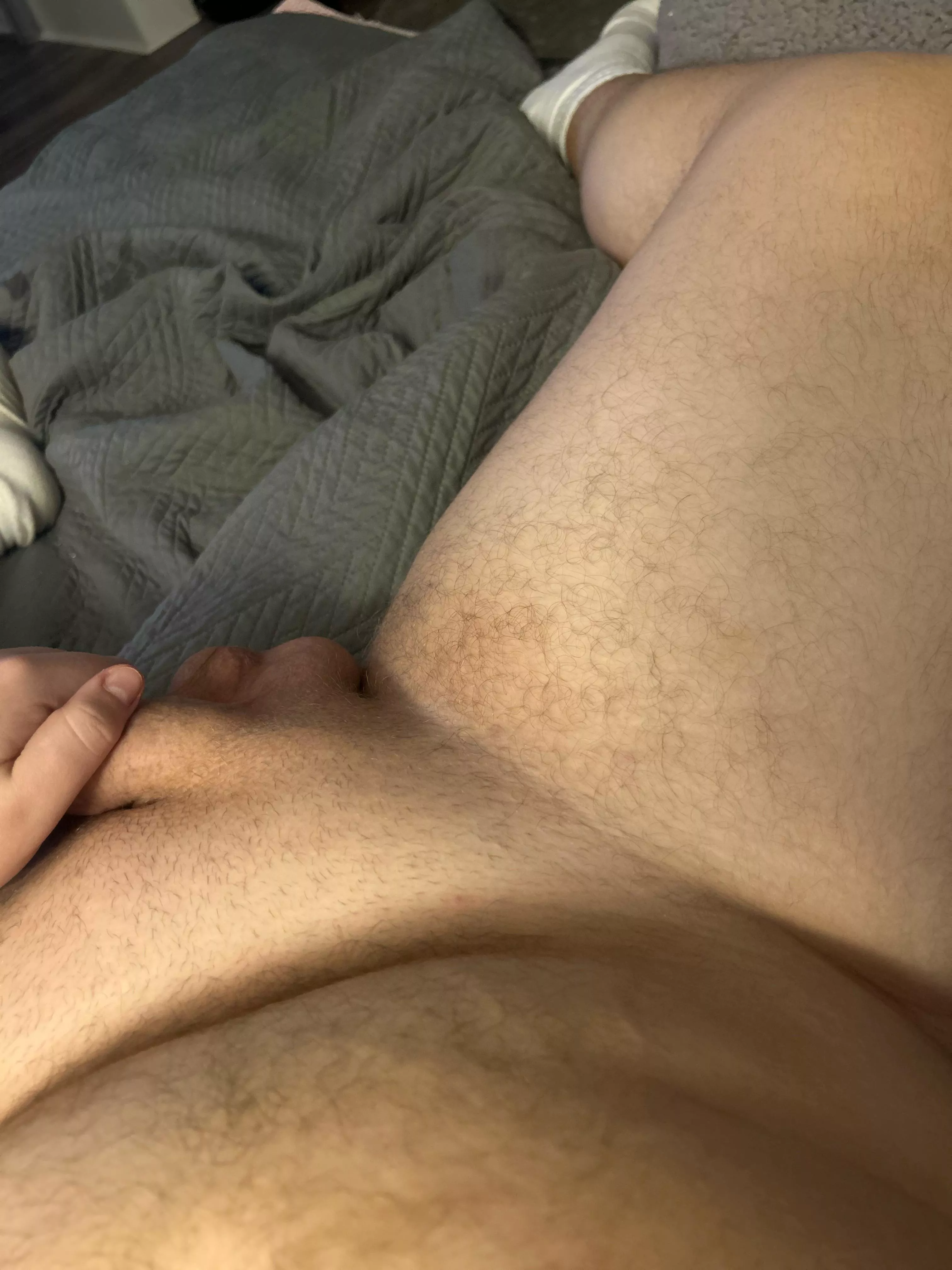 20m bored in bed alone whos tryna jerk off with me ? j.angelo31 posted by Maleficent-Share9569