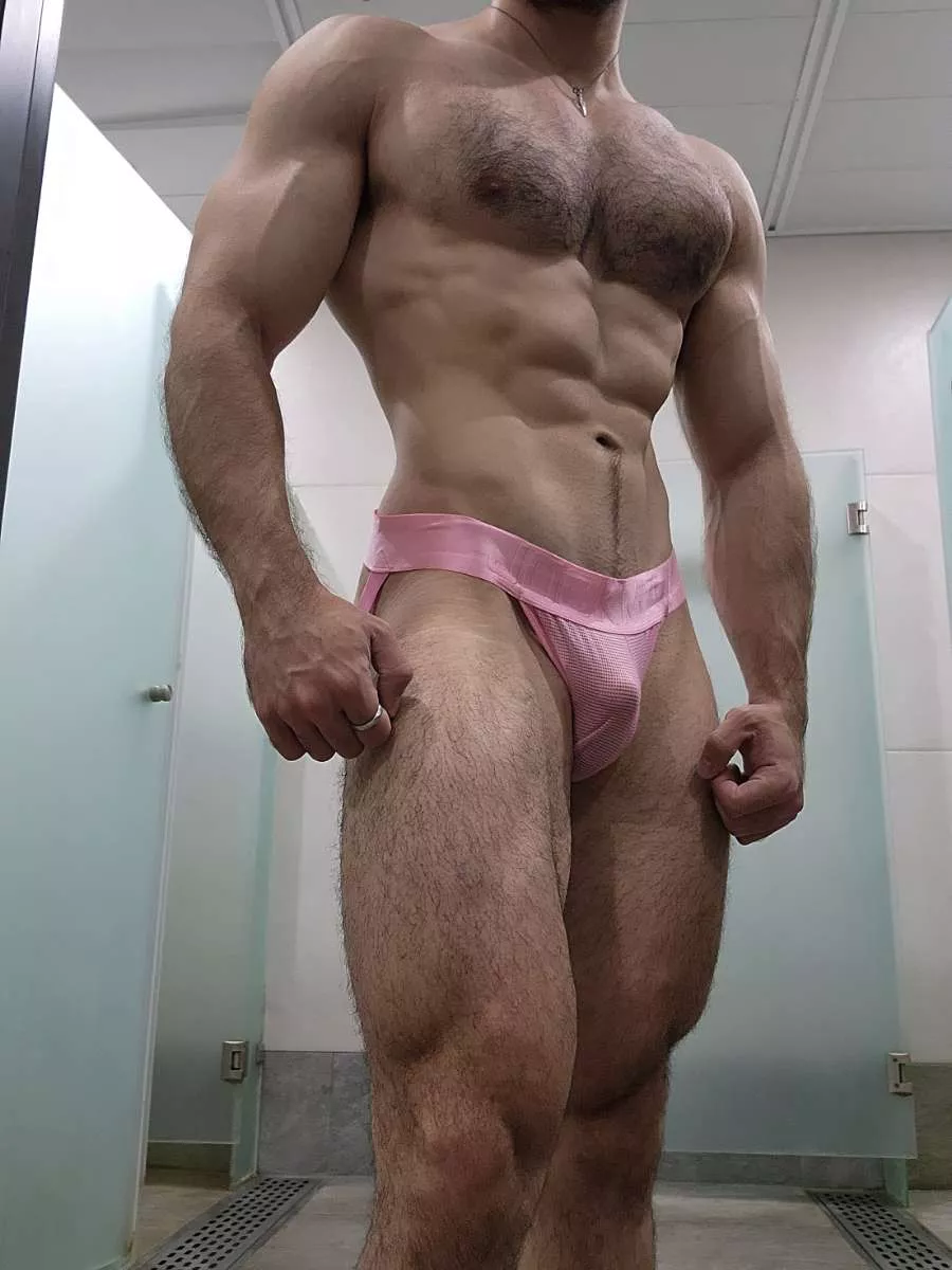 25 Top Daddy looking for big ass pussyboys. only smooth. Jockstrap is a plus. snap chouwi22907 posted by KevinPuppy