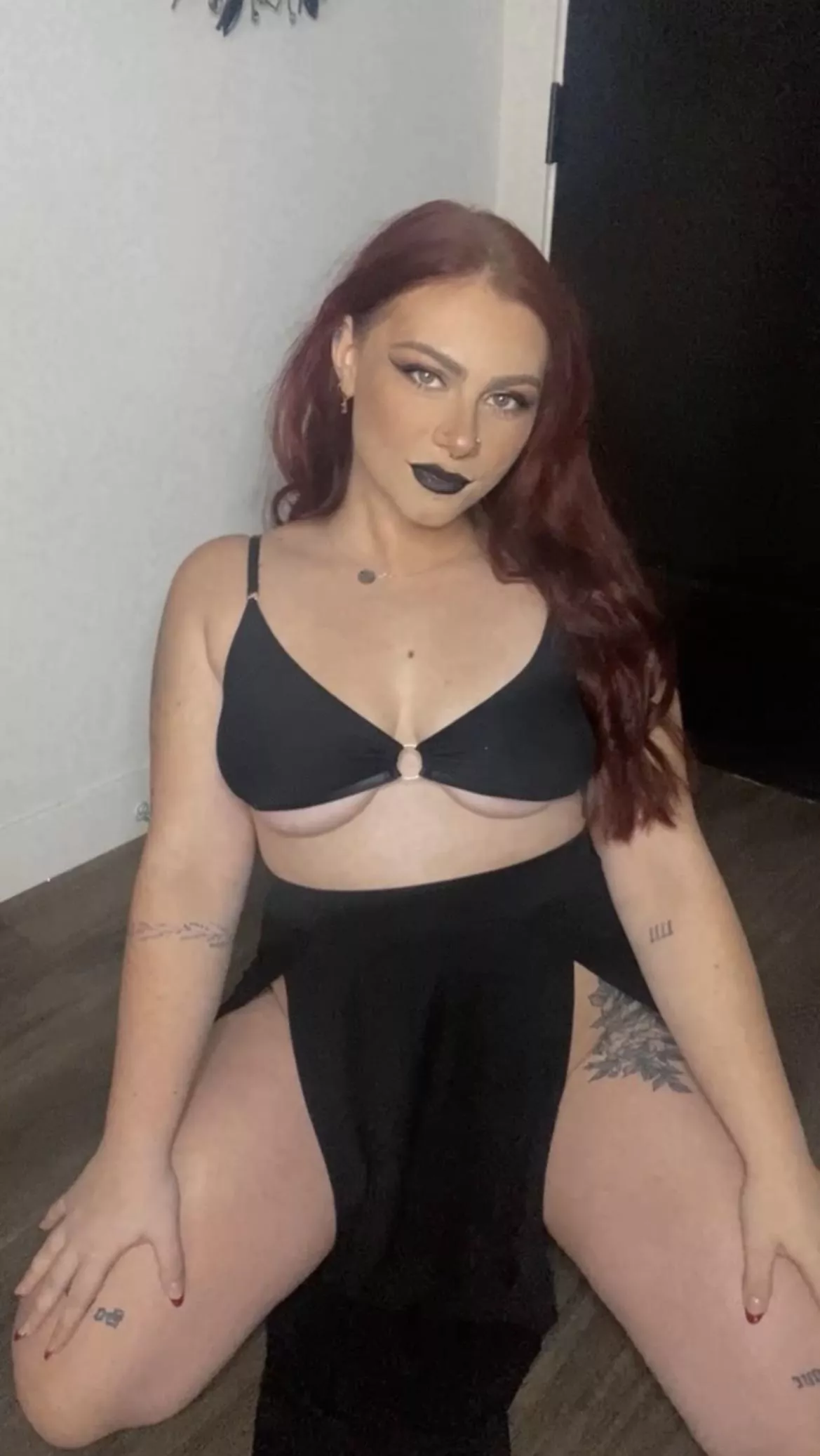 Anyone like goth redheads posted by LilyLust99