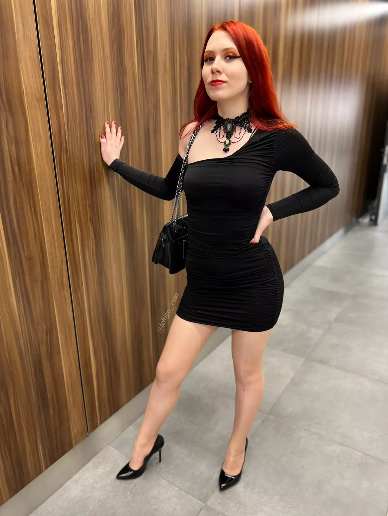 Black dresses are the best 🥰 posted by ichigo_emaa