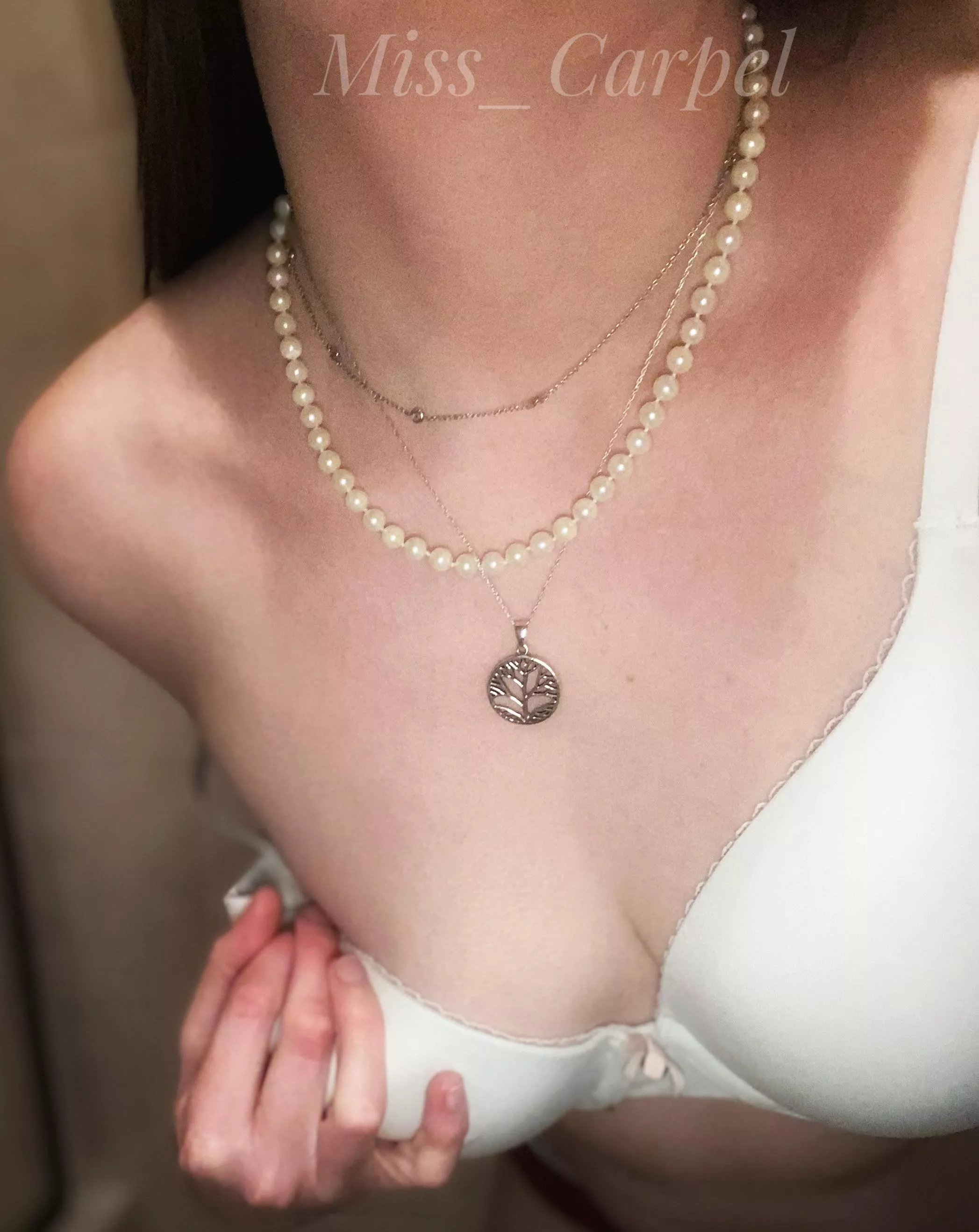 Classy Lady posted by Miss_Carpel