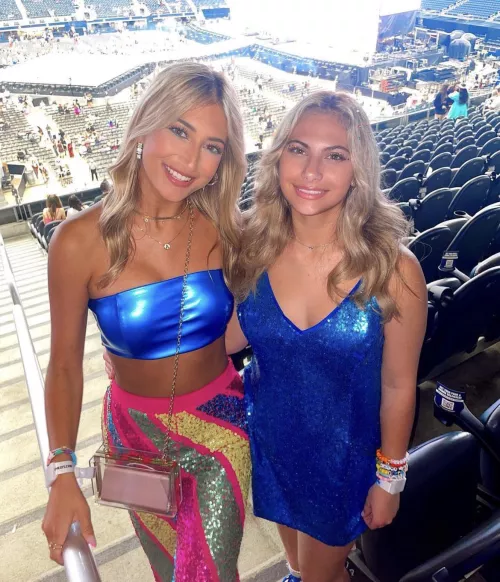 Concert girls by AdministrationSucks