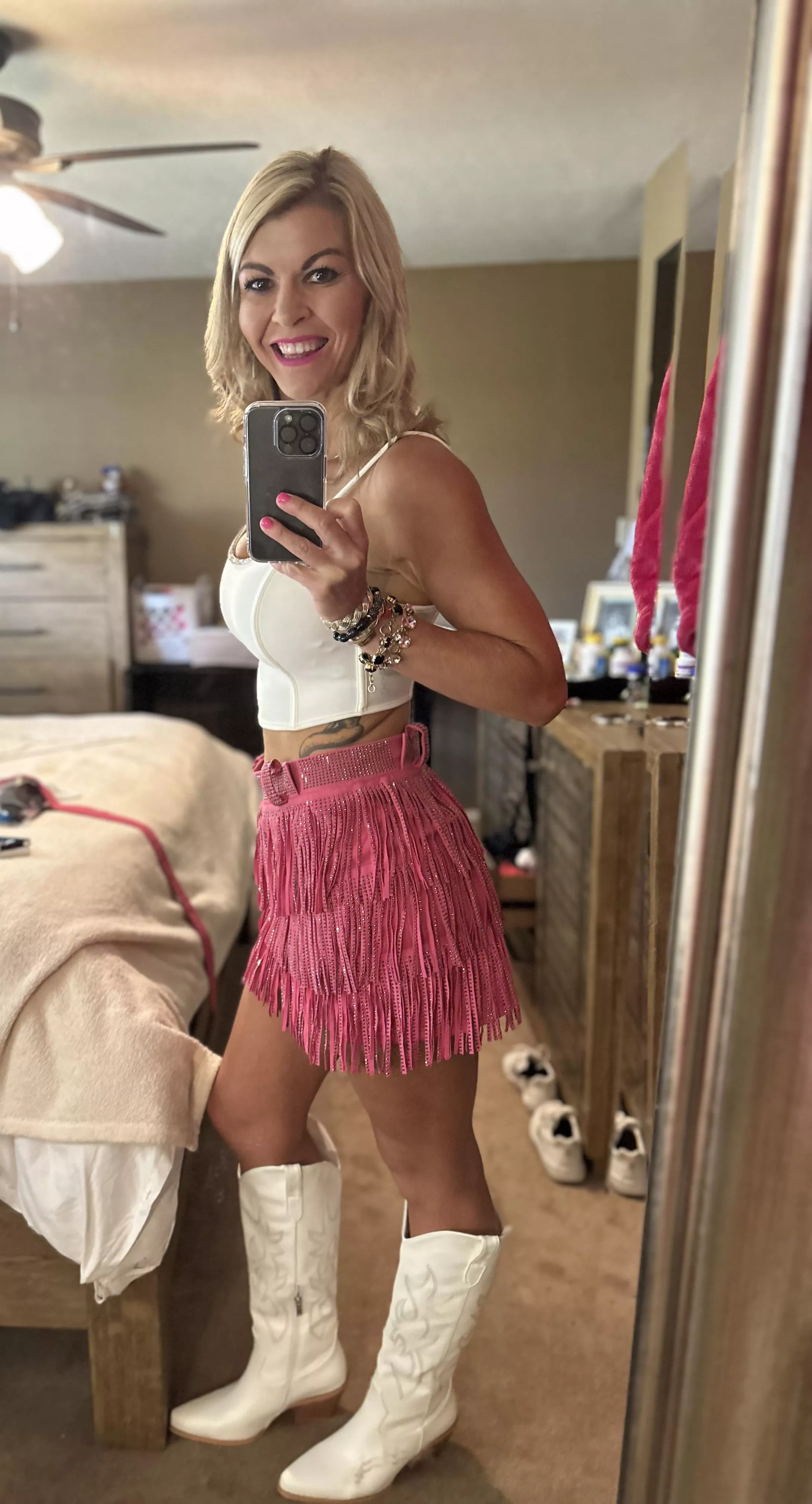 Concert ready! Just a Mil[f] going to have some fun. posted by fitnesswife1983