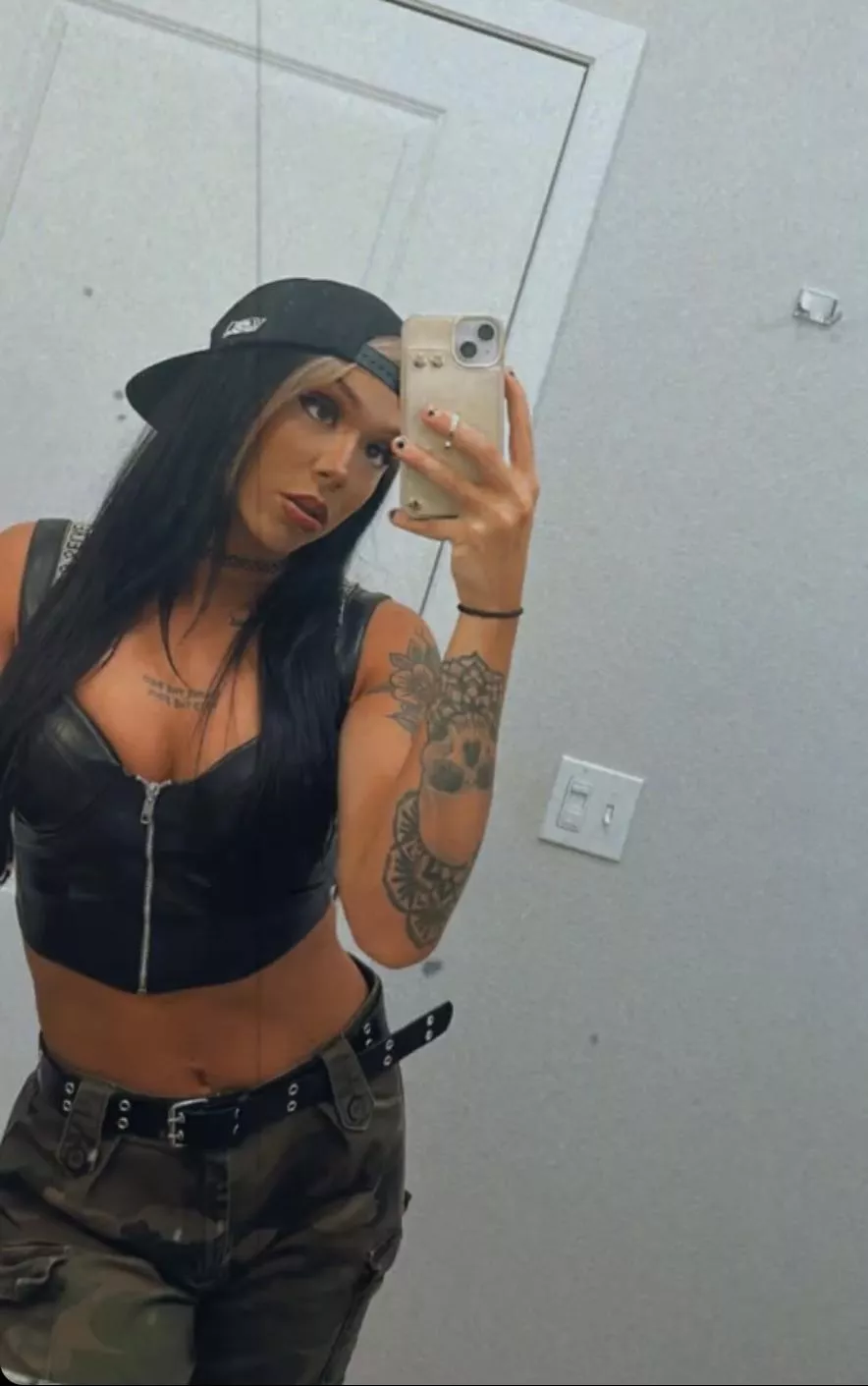 Cora Jade posted by Alternative-Pair-898