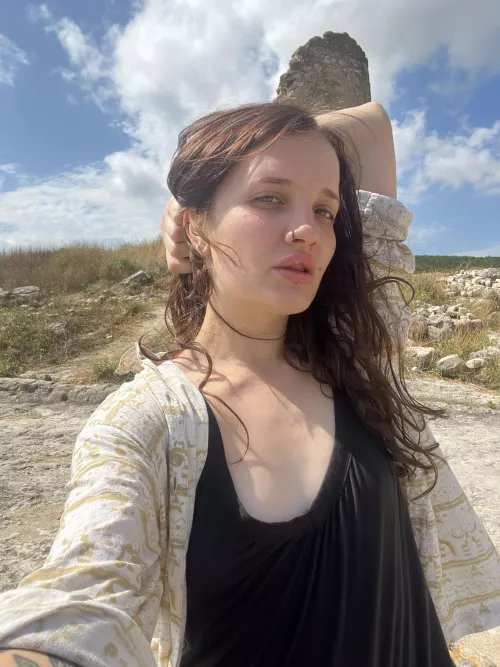 curly little thing in nature! keep growing my curls ;) by SweetyEve