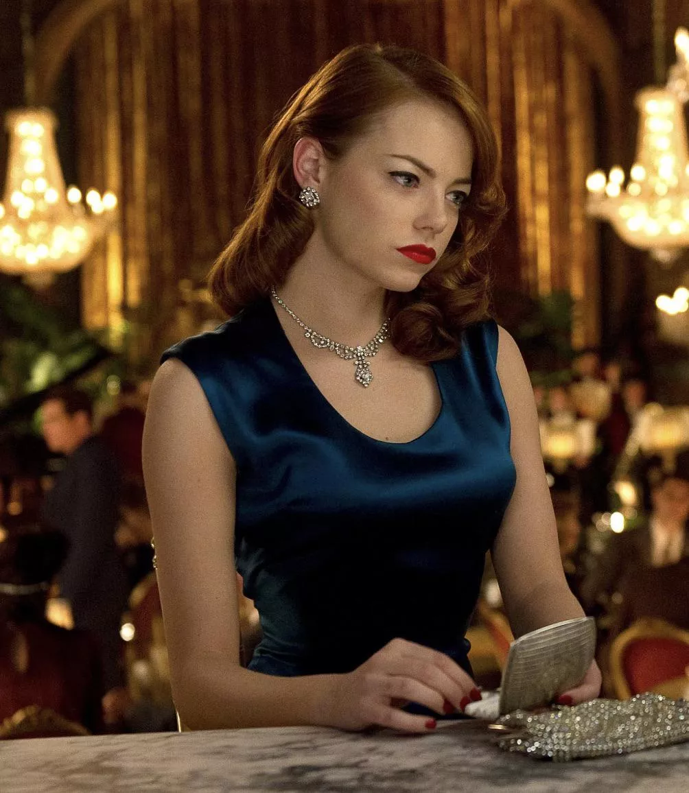 Emma Stone is often unfairly overlooked, but she just captivates me in this pictures posted by Snoo37082