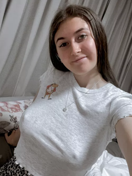 Frilly crop top kinda morning :) by ugkmayyasf