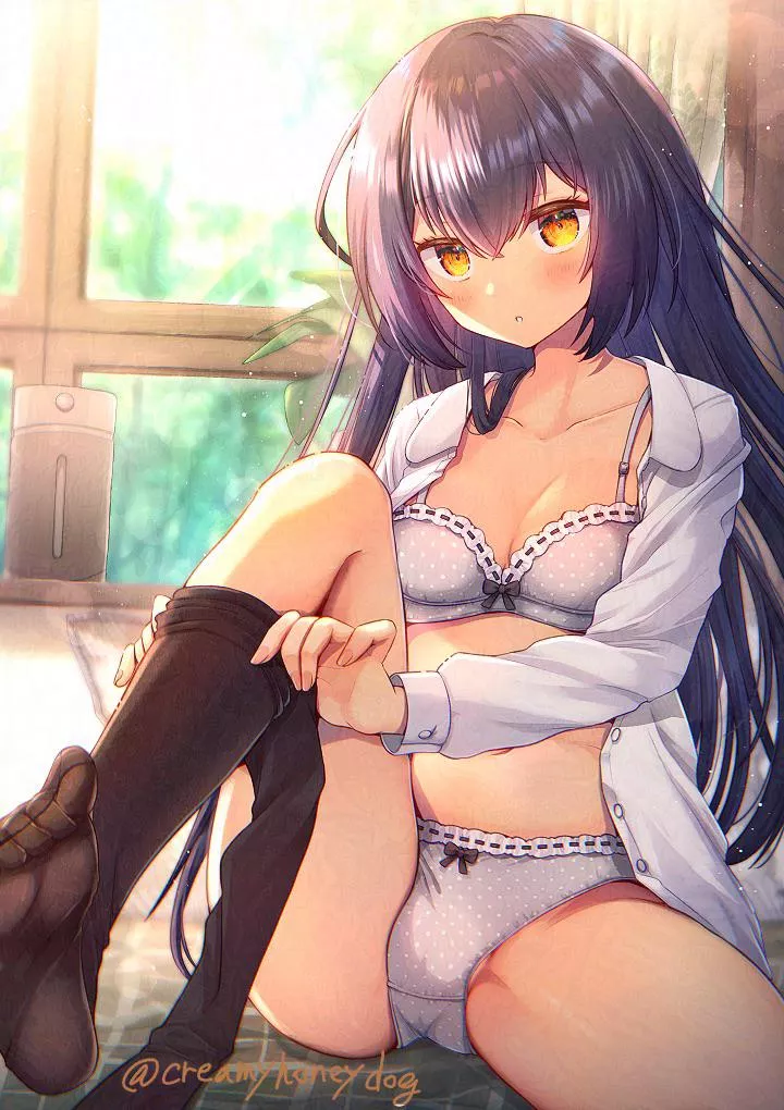 Getting dressed posted by reversedturnover