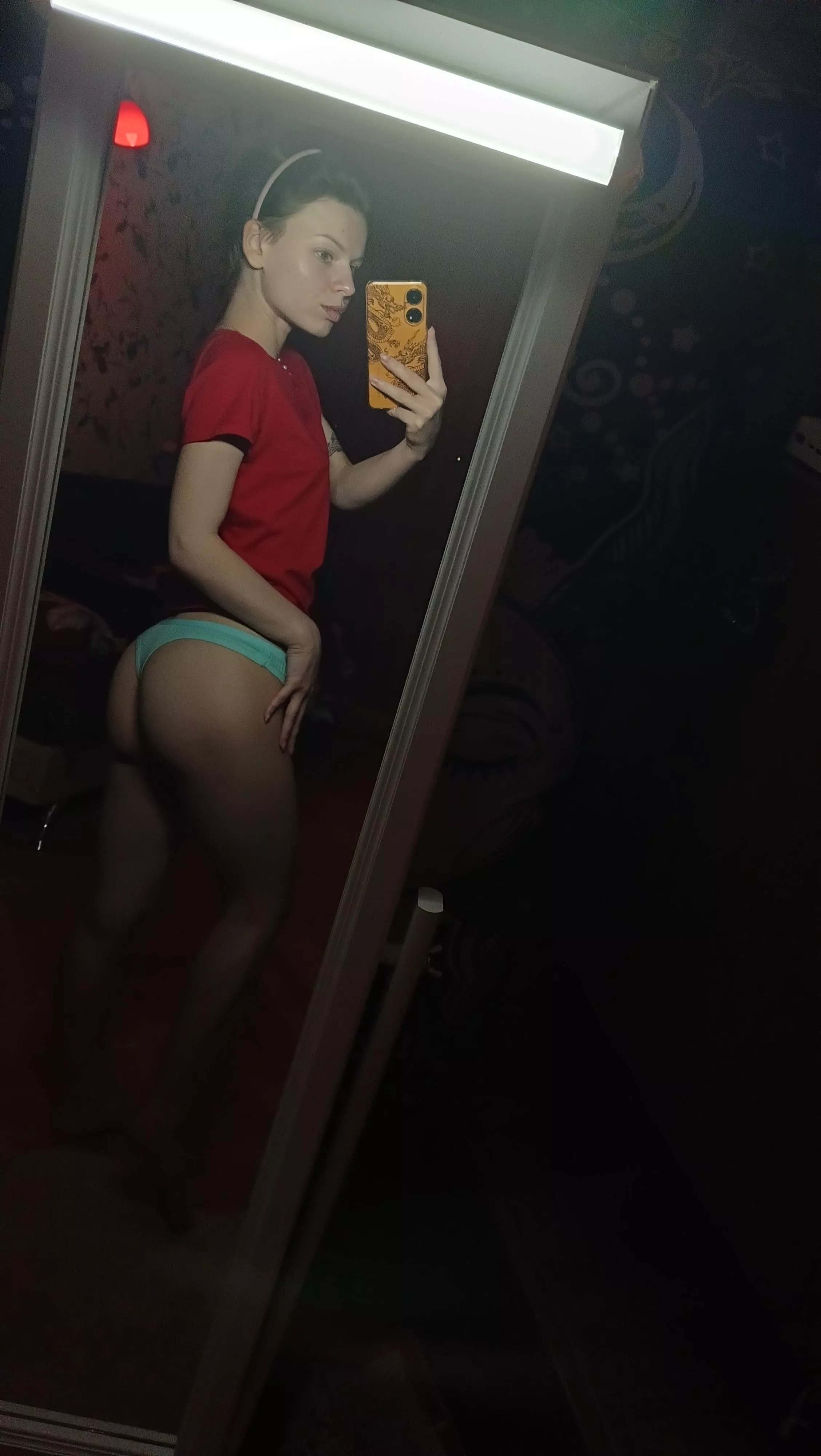 Good night, hope you dream about me 😘 posted by ooshiiny