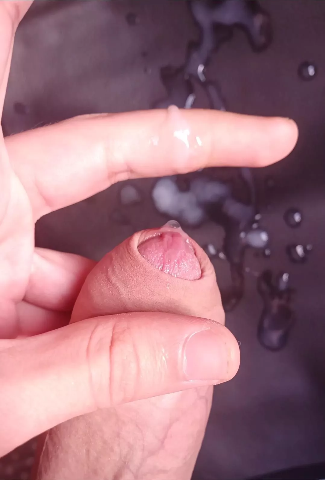 GOSH! 🥵 What a load (22) posted by huge_leo