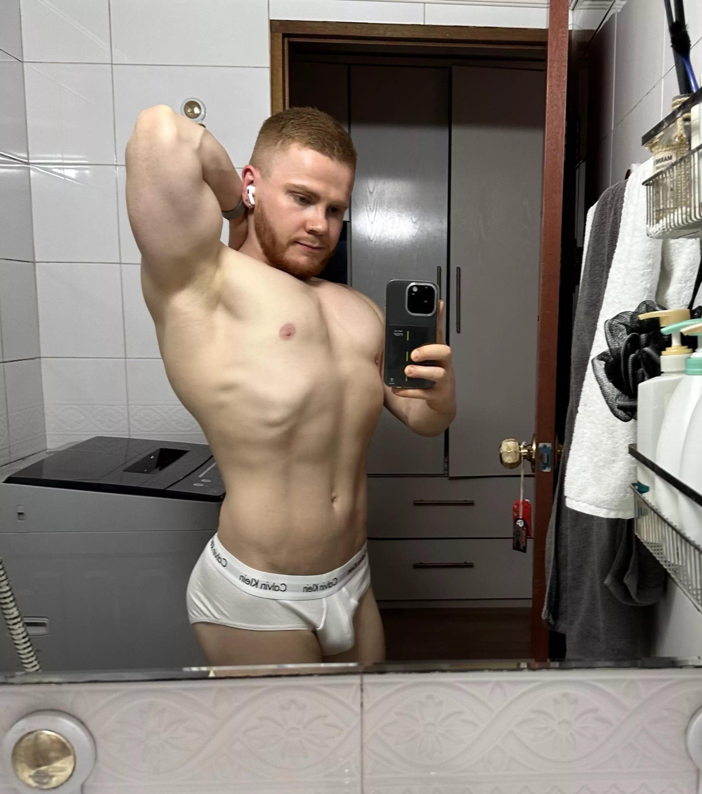 Got a good chest pump in today 🤍 posted by GingerCubAsiaxxx