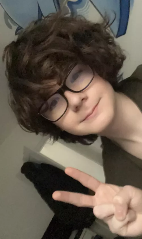 Heyo^^ by Boyboyuwuh