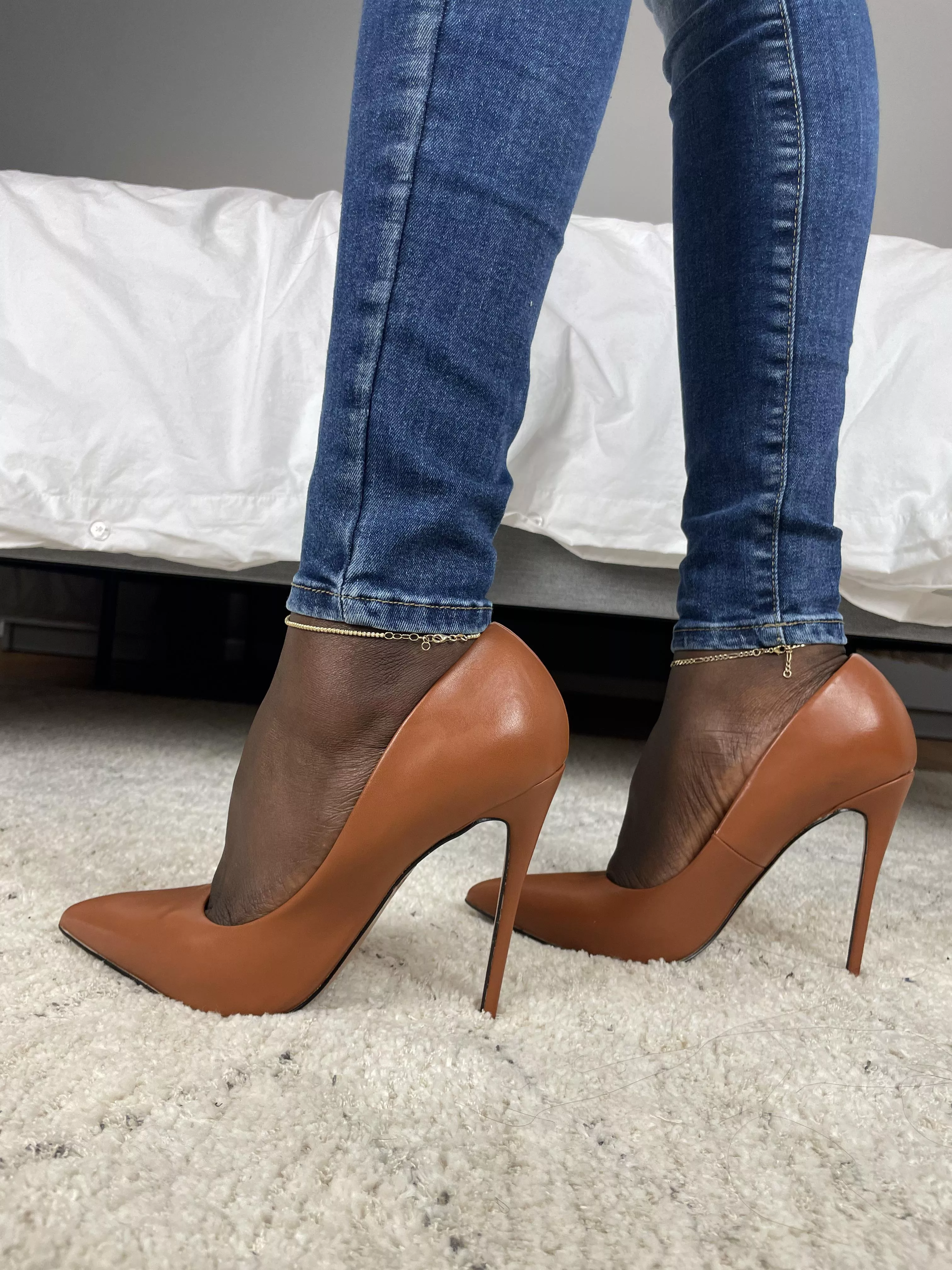 I can’t get enough of these heels posted by Sheer_chocolate