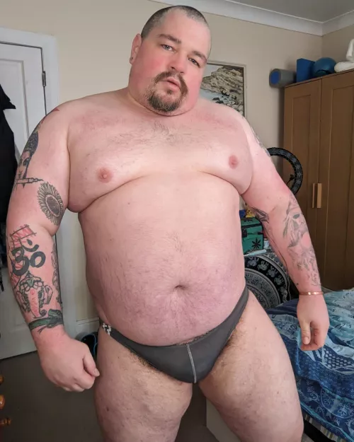 I feel slutty, oh so slutty. by BearyBudai