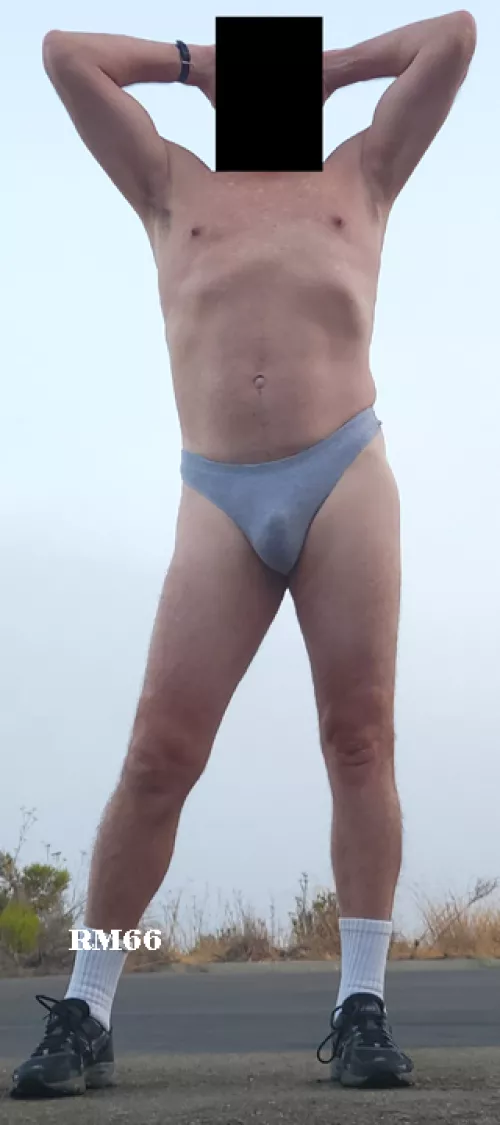 It was a grey morning by rm66