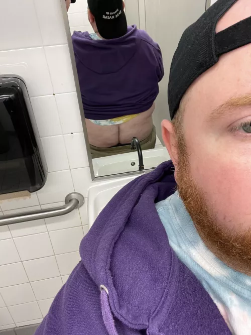 Need somebody to eat my chubby ass 😩 by Own-Phase1486