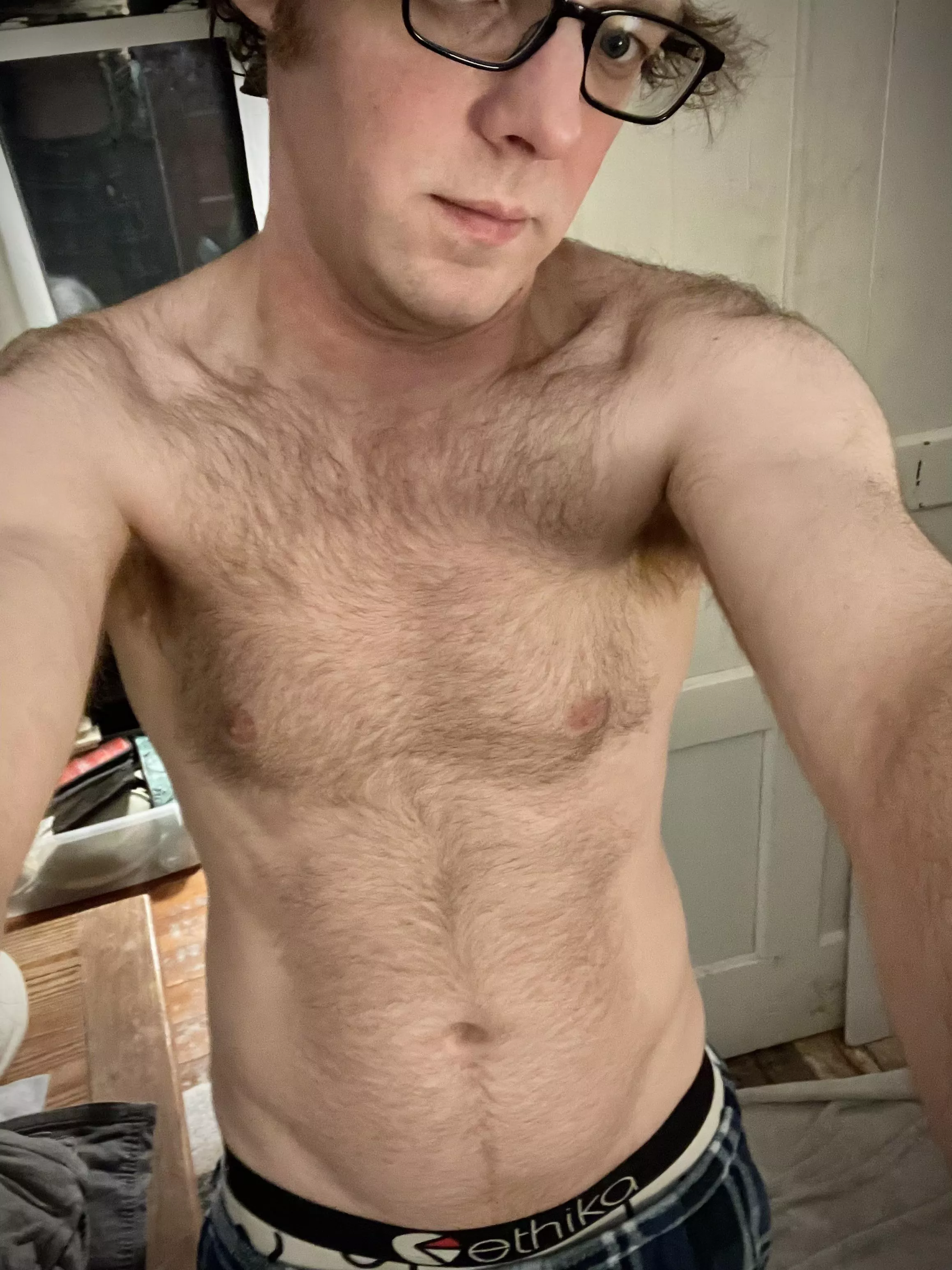 New otter here! Do I belong? 😳 [M29] posted by SnowCountryBoy
