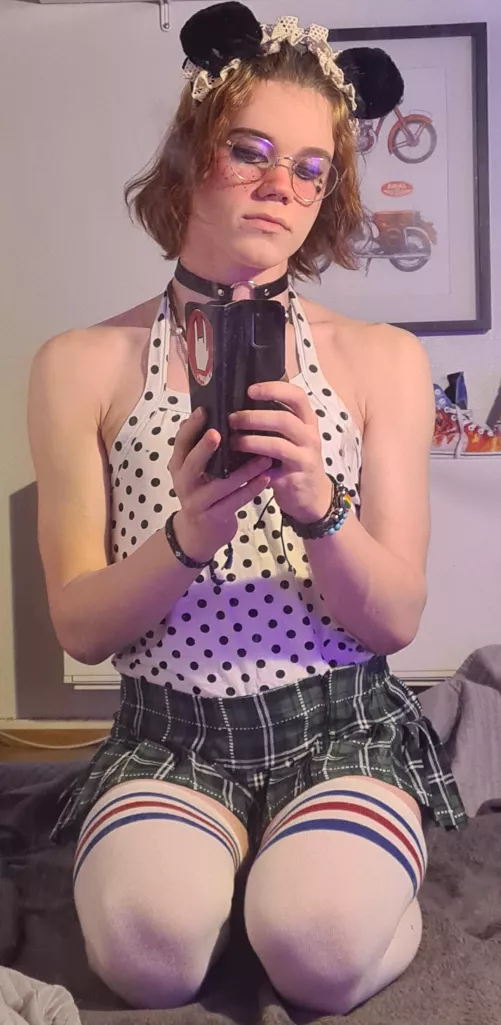 Old pic idc, showing it again 😊 by JustAnotherFemGuy