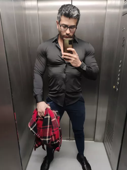 Out with my own company ^_^ by KejzanLux