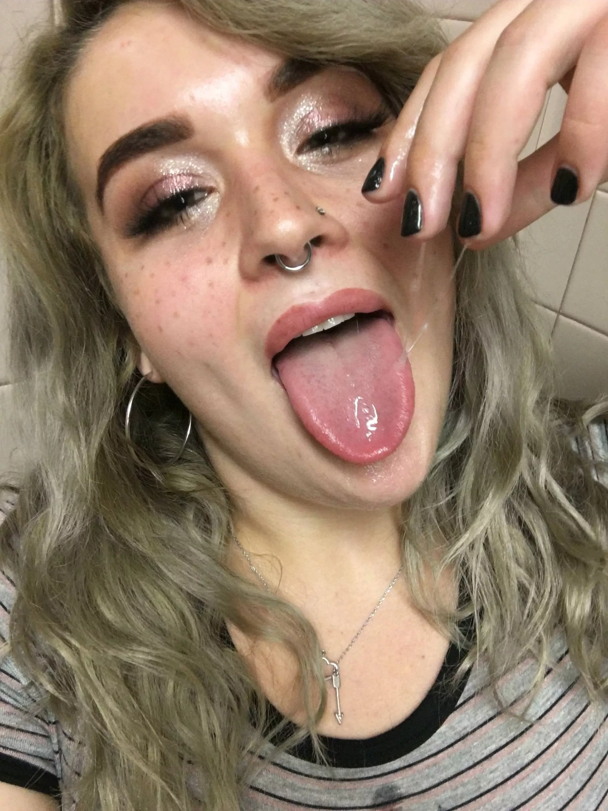 sitting in a boring lecture < playing with my spit (OC) posted by Zestyclose_Cherry600