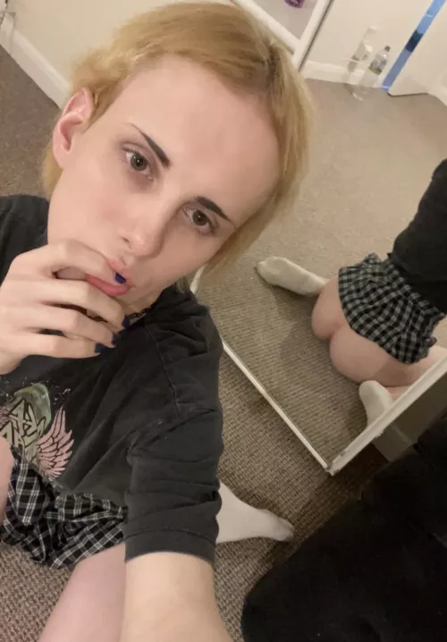 When I get on top I ride ❤️💋 by Zealousideal_Age_122