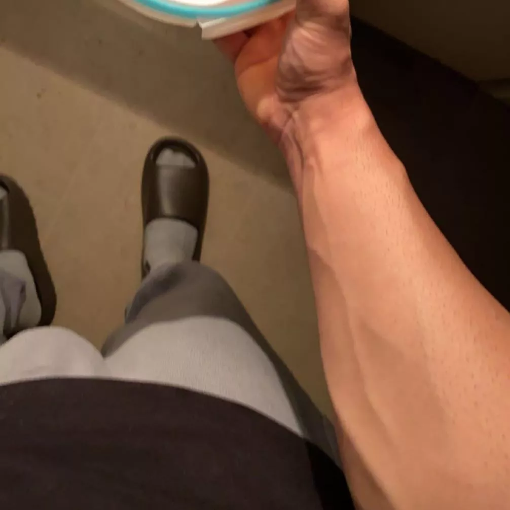 Who wants to touch em? posted by groom_vroom